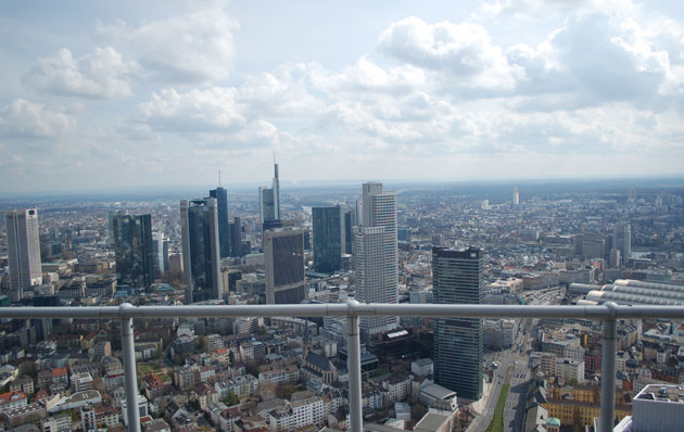 Frankfurt vom höchsten Turm aus betrachtet Ostern 2010